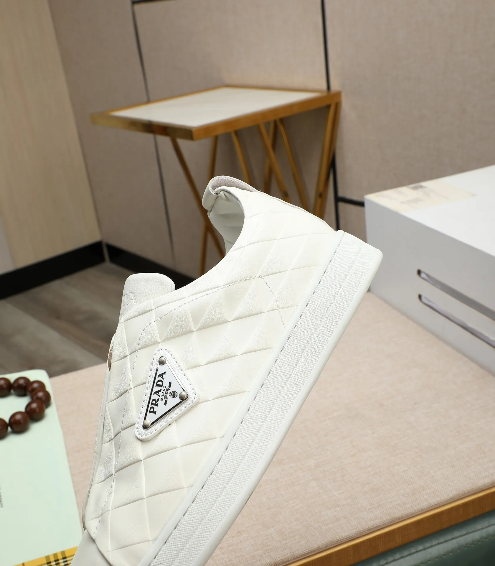 Men's men's shoes💰540🌹🌹[PRADA—Prada] 2024 latest model🙈original replica! 👟👟👟The uppers are made of top-notch workmanship from Italy🇮🇹Imported calfskin❗️The cowhide lining is suitable for travel. The original version has a large engraving sole, making it suitable for all kinds of travels, showing low-key luxury. Let quality speak for itself. Color: Size: 38-44